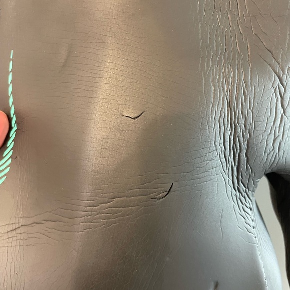 EUC Women’s Xterra Vortex wetsuit size Medium - Picture 5 of 7